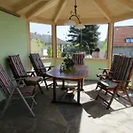 Haus Sundl - אמרסדורף אן דר דונאו